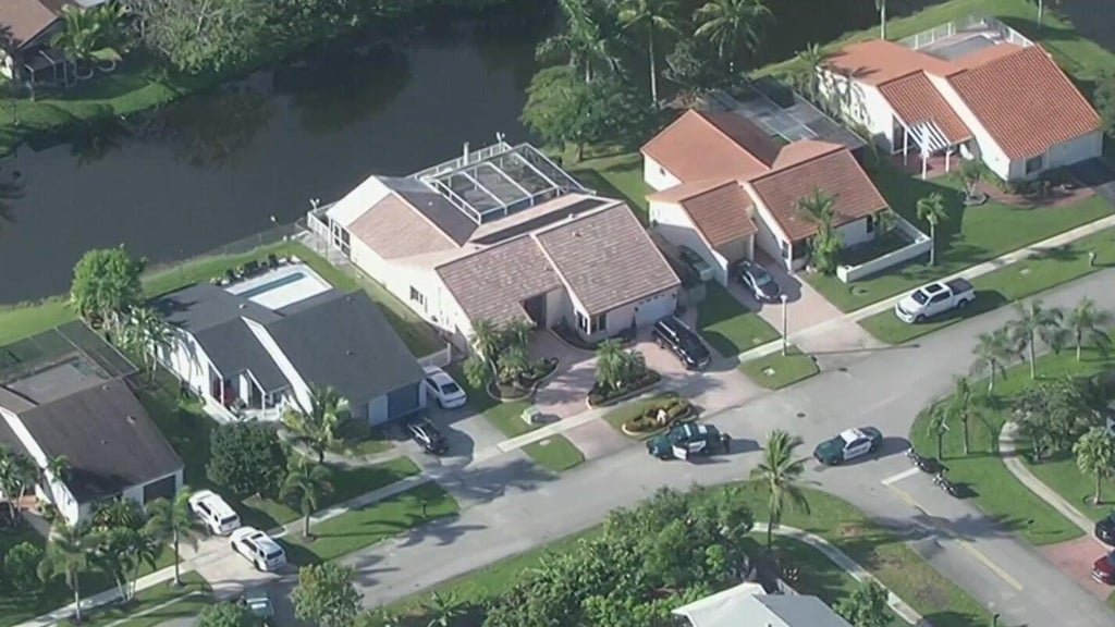 Deputies, SWAT team respond to reports of barricaded person in Weston home, BSO says — CBS Miami, Walnut Creek Sports news