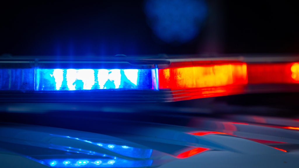 San Jose police officer shoots at vehicle after second officer injured during traffic stop — CBS Bay Area (KPIX), Walnut Creek Community news