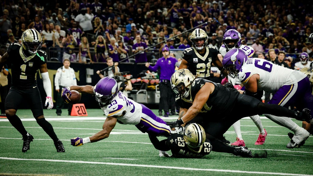 Jefferson, Jones, Murray all produce to help the unbeaten Vikings top Saints 23-13 — WCCO / CBS Minnesota, Walnut Creek Sports news