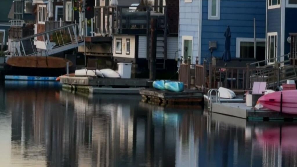 Record high tides putting Sausalito house boat community in precarious position — Walnut Creek Technology news