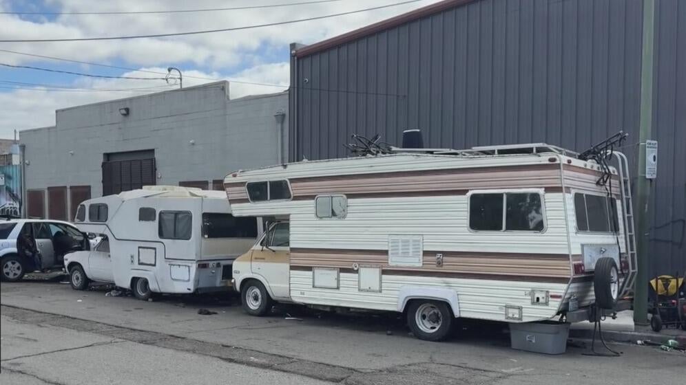 Oakland will begin towing RVs at encampment near 75th and Hawley Street — CBS Bay Area (KPIX), Walnut Creek Business news