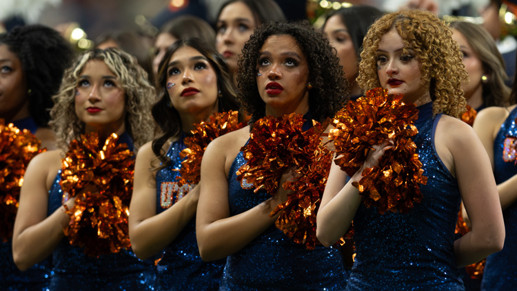 Here's what we know about the service member who fell at the UTSA football game — KVUE (Austin), Walnut Creek Sports news