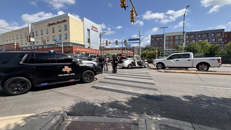 Texas DPS releases video of stolen car chase ending with four-vehicle downtown San Antonio crash — KENS 5 (San Antonio), Walnut Creek Business news