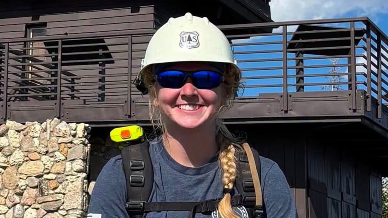 Firefighter, 24, died after being struck by a tree battling La. wildfire — KTVU FOX 2 Bay Area